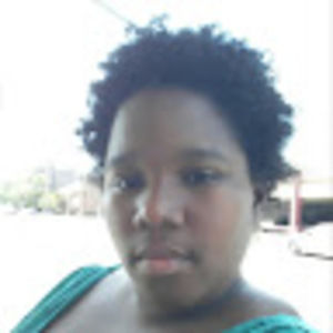 Meet your Posher, Dominique